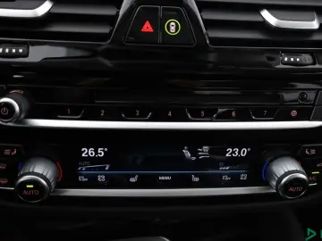 530 e xDrive M SPORT LENKRAD SOFTCLOSE 360GRAD