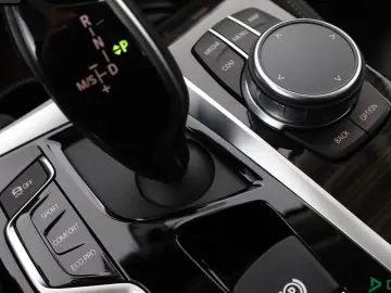 530 e xDrive M SPORT LENKRAD SOFTCLOSE 360GRAD