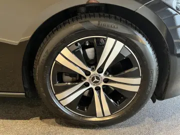 C 220 d  Avantgarde MBUX KAMERA AHK NAVI AUT SHZ
