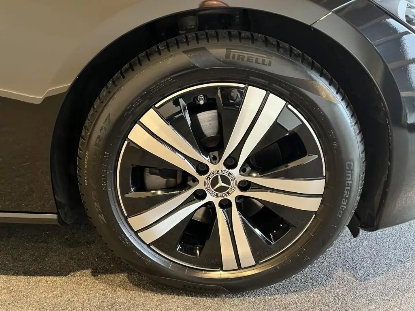 C 220 d  Avantgarde MBUX KAMERA AHK NAVI AUT SHZ