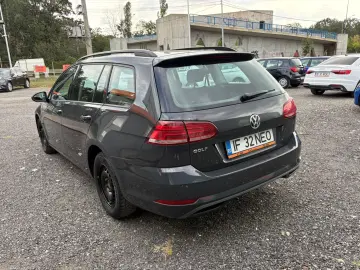 Volkswagen Golf 1.0 TSI Trendline