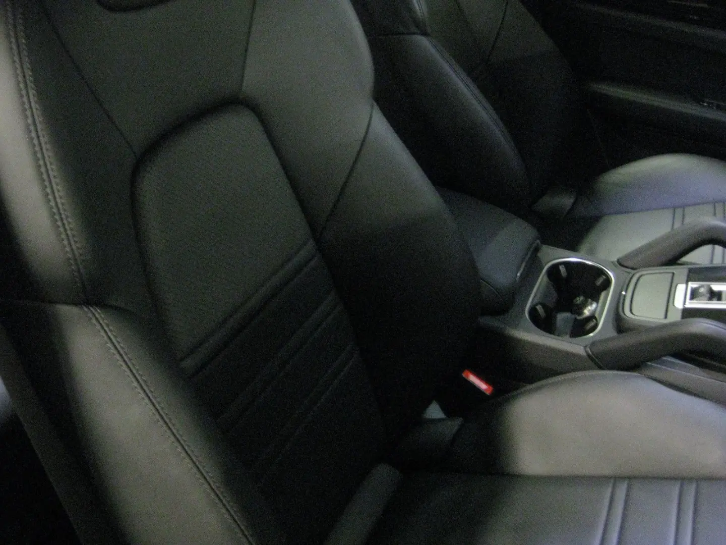 Cayenne Coupe E-Hybrid 21  luft kamera pano