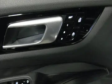 Cayenne Coupe E-Hybrid 21  luft kamera pano