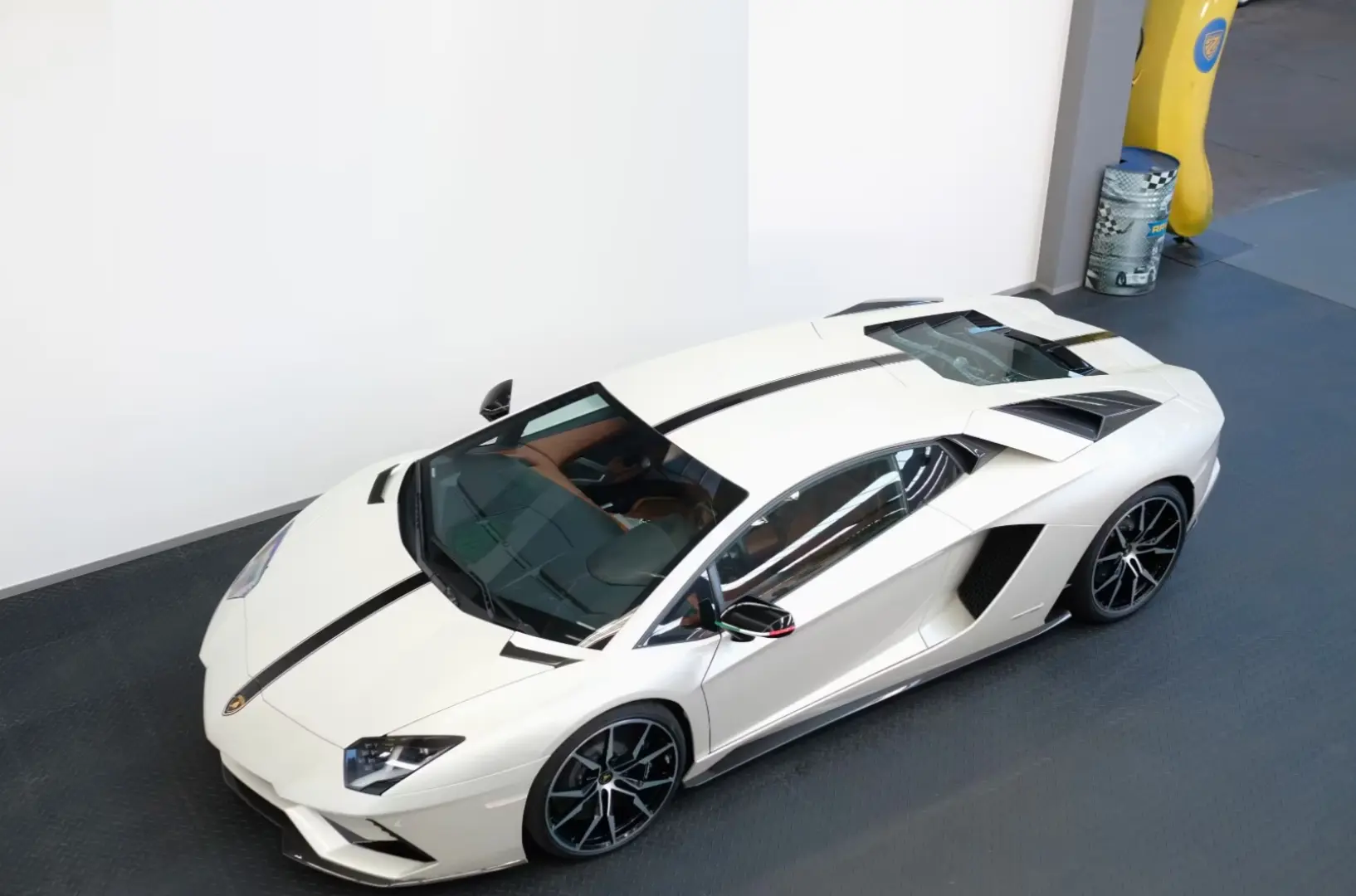 Lamborghini Aventador S CARBON LIFT AD PERSONAM CAM SERVICE