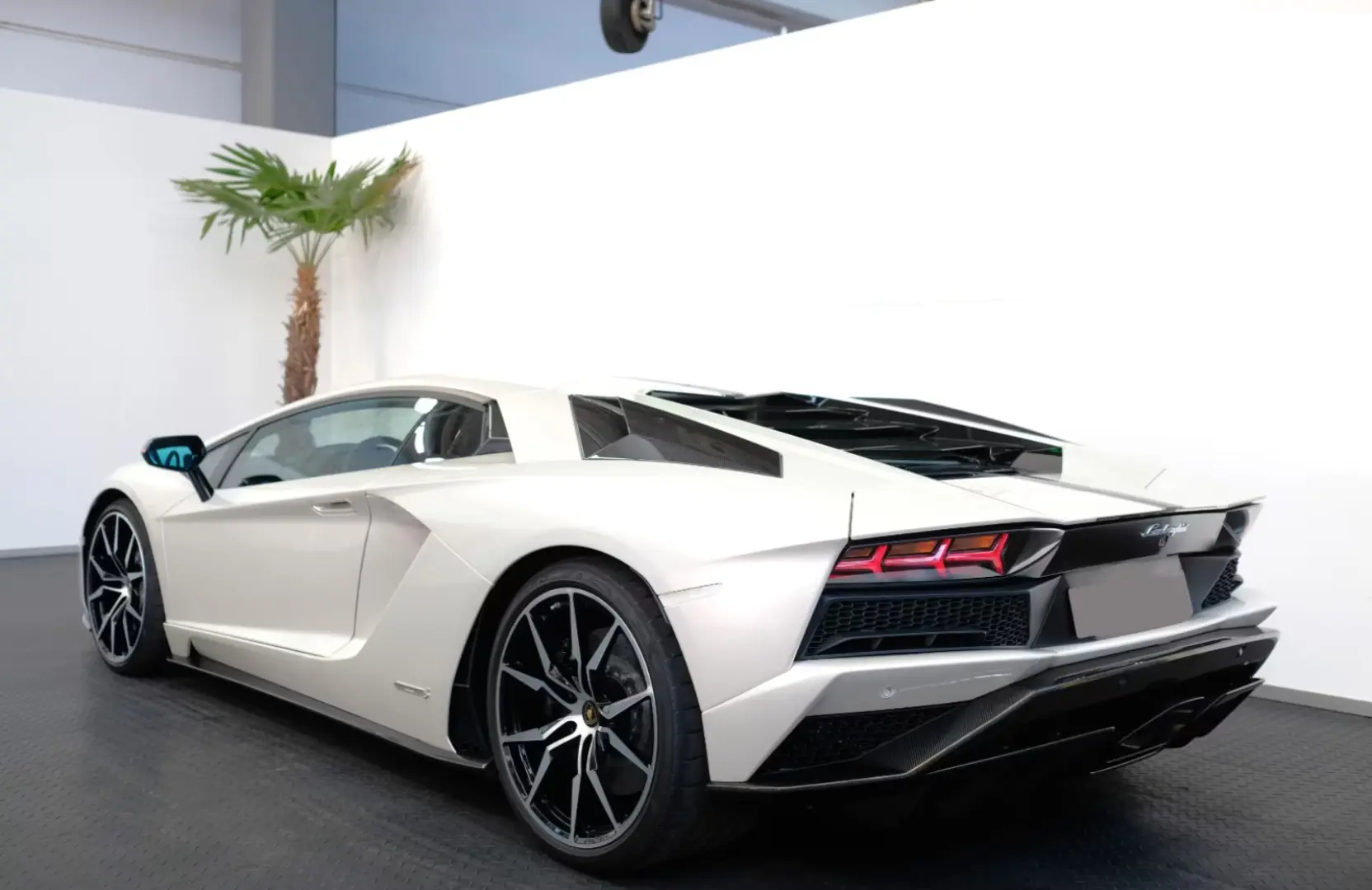 Lamborghini Aventador S CARBON LIFT AD PERSONAM CAM SERVICE