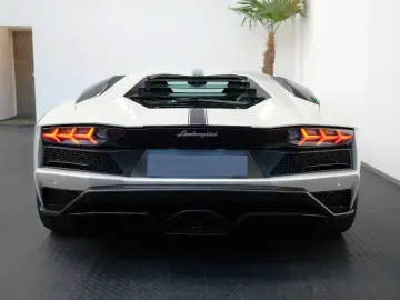 Lamborghini Aventador S CARBON LIFT AD PERSONAM CAM SERVICE