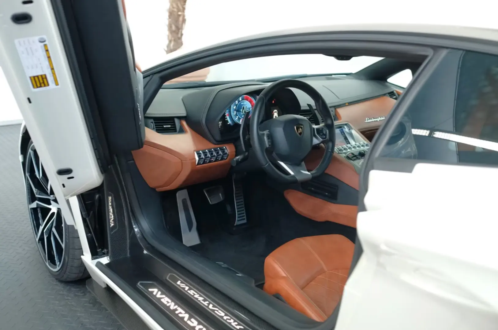Lamborghini Aventador S CARBON LIFT AD PERSONAM CAM SERVICE