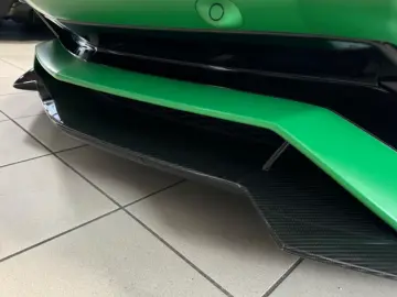 Lamborghini AVENTADOR S ROADSTER GREEN EXT&INT CARBON
