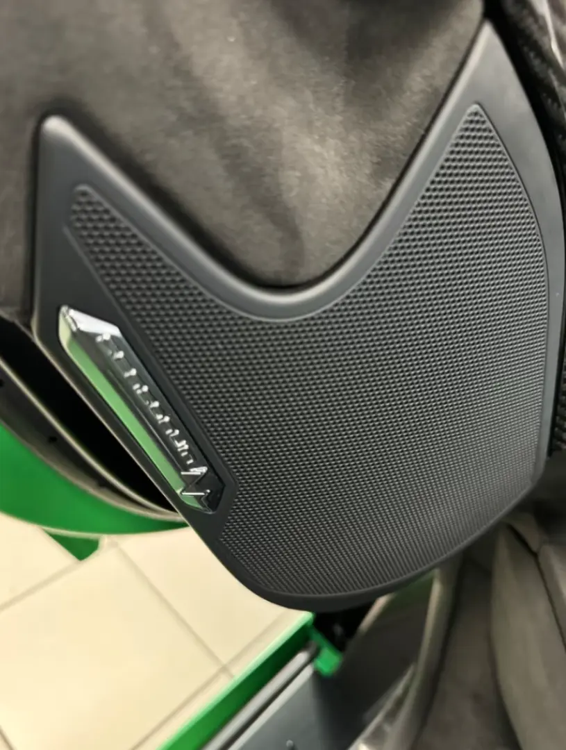 Lamborghini AVENTADOR S ROADSTER GREEN EXT&INT CARBON