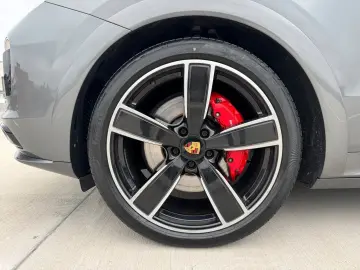 Cayenne Coupe GTS