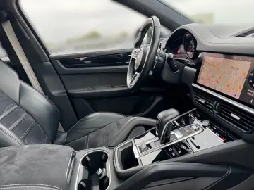 Cayenne Coupe GTS