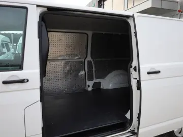 Volkswagen Transporter L2H1 2.0 110 CP