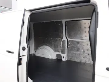 Volkswagen Transporter L2H1 2.0 110 CP