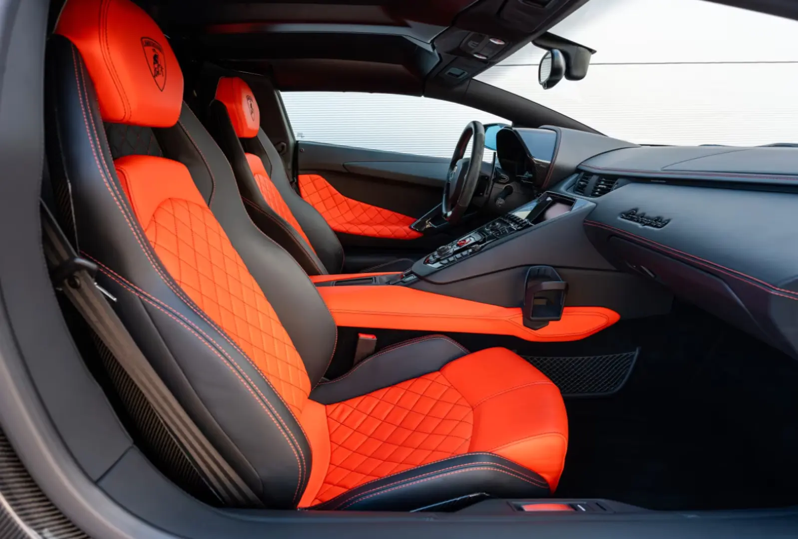 Lamborghini Aventador S Roadster Carbon Lift Park Assist DAB