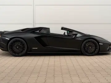 Lamborghini Aventador S Roadster Carbon Lift Park Assist DAB