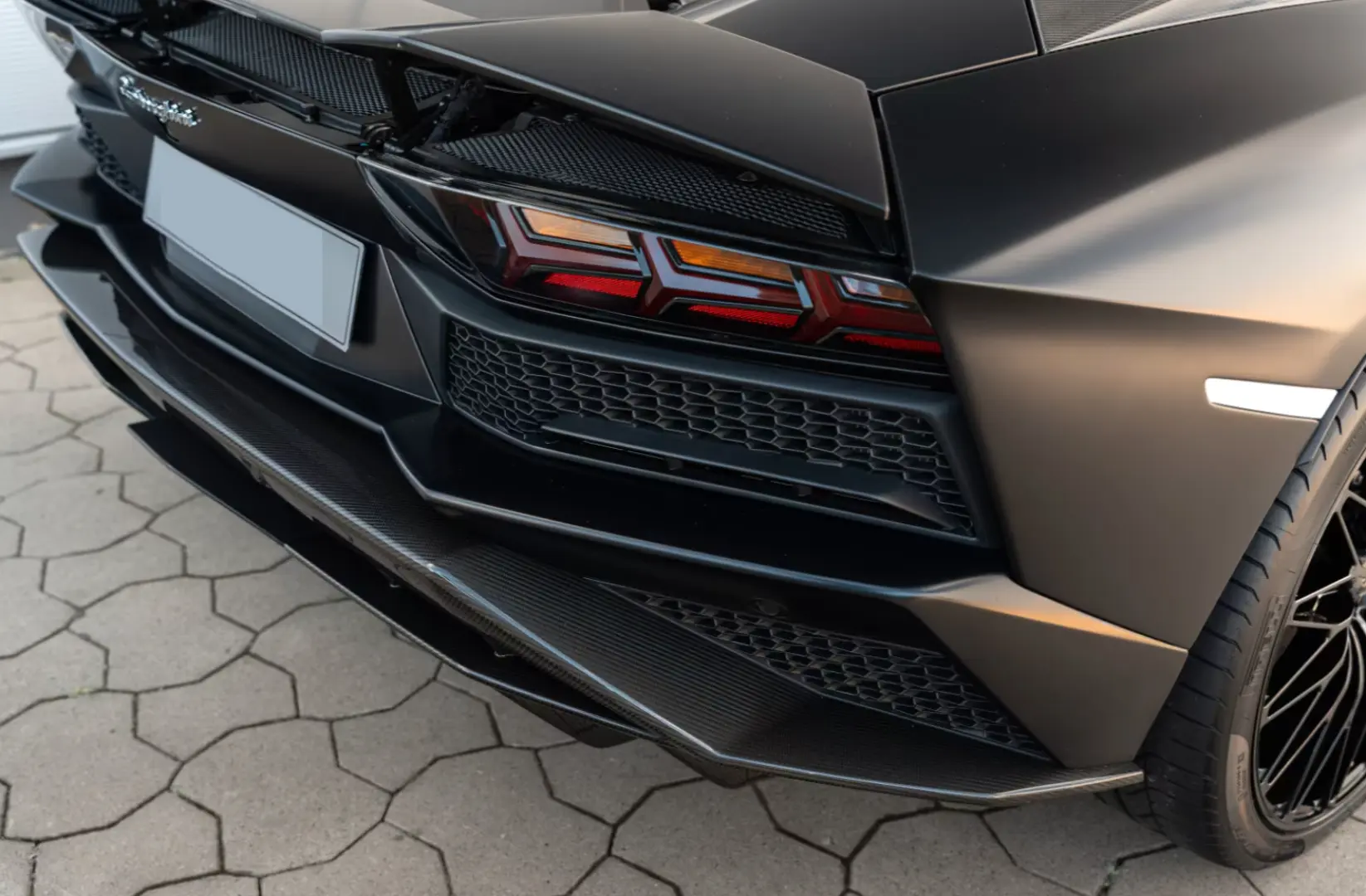 Lamborghini Aventador S Roadster Carbon Lift Park Assist DAB