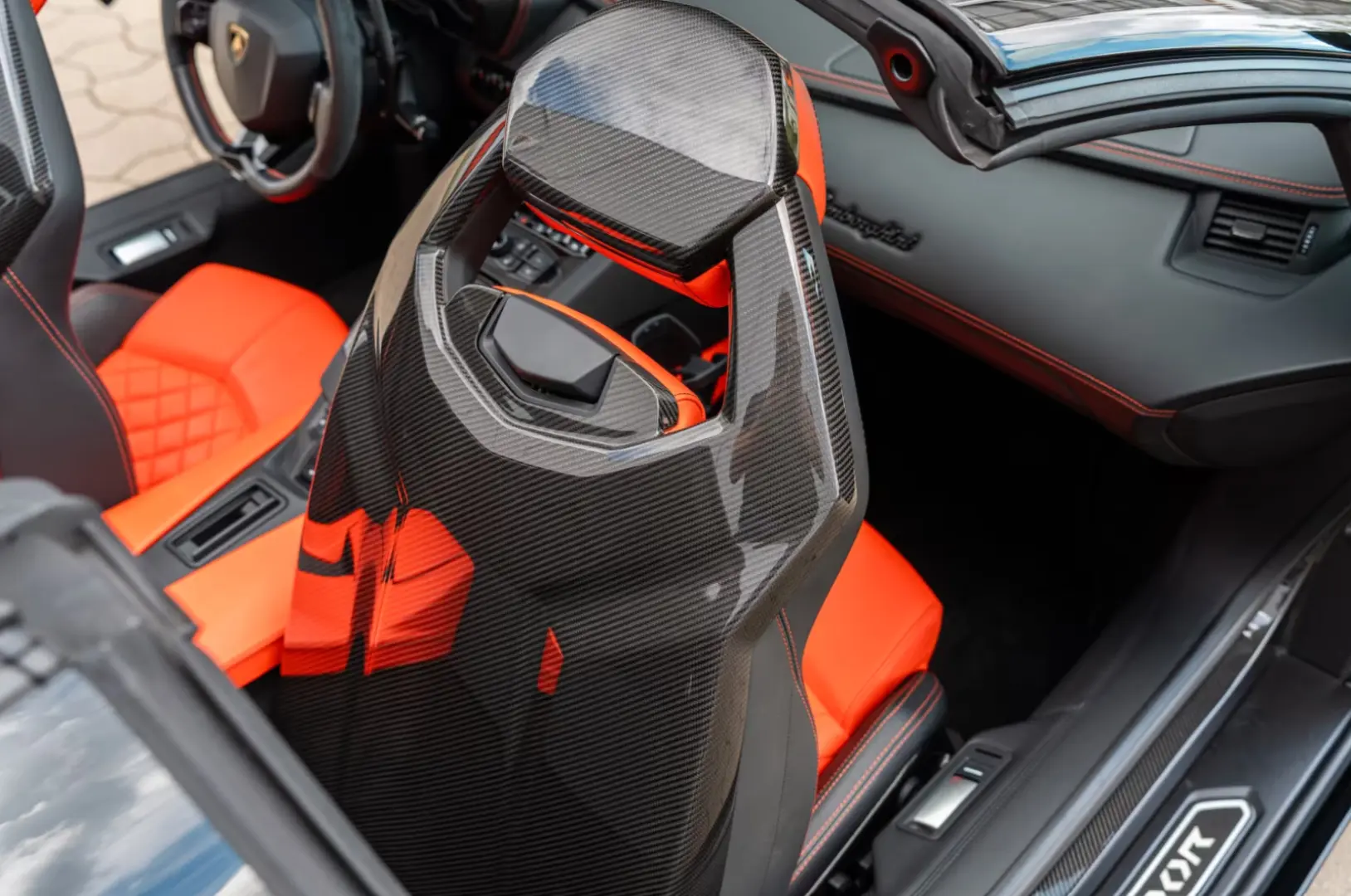 Lamborghini Aventador S Roadster Carbon Lift Park Assist DAB