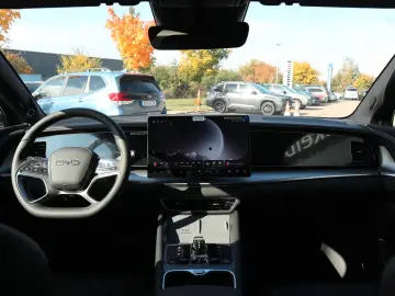 BYD SEALION 7 91.3 kWh Excellence AWD Sitzbelüftung