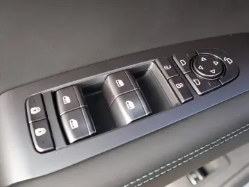 BYD SEALION 7 91.3 kWh Excellence AWD Sitzbelüftung
