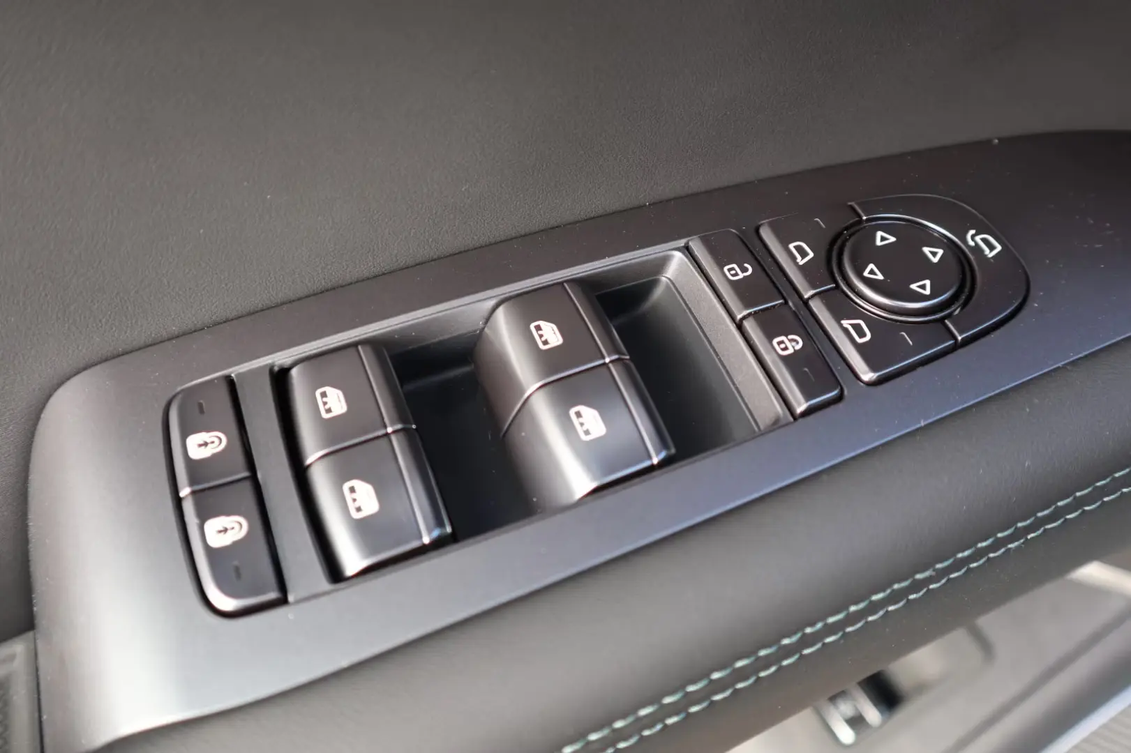 BYD SEALION 7 91.3 kWh Excellence AWD Sitzbelüftung