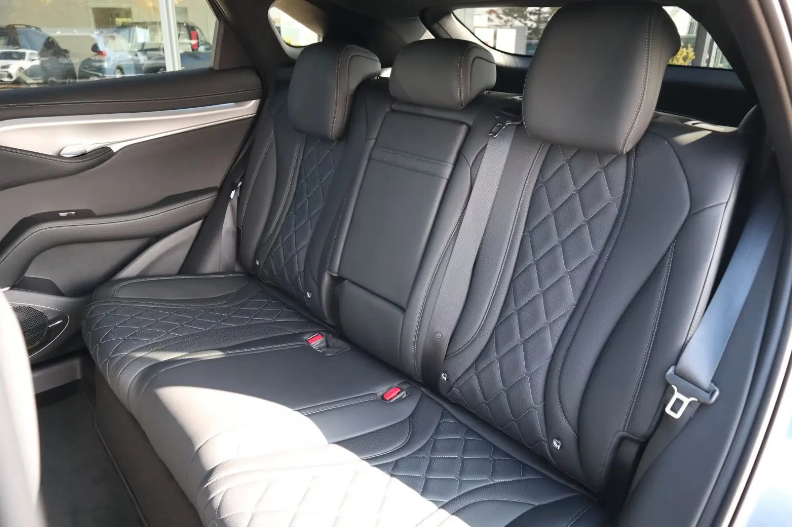 BYD SEALION 7 91.3 kWh Excellence AWD Sitzbelüftung