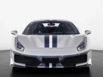 Ferrari 488 Pista