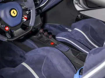 Ferrari 488 Pista