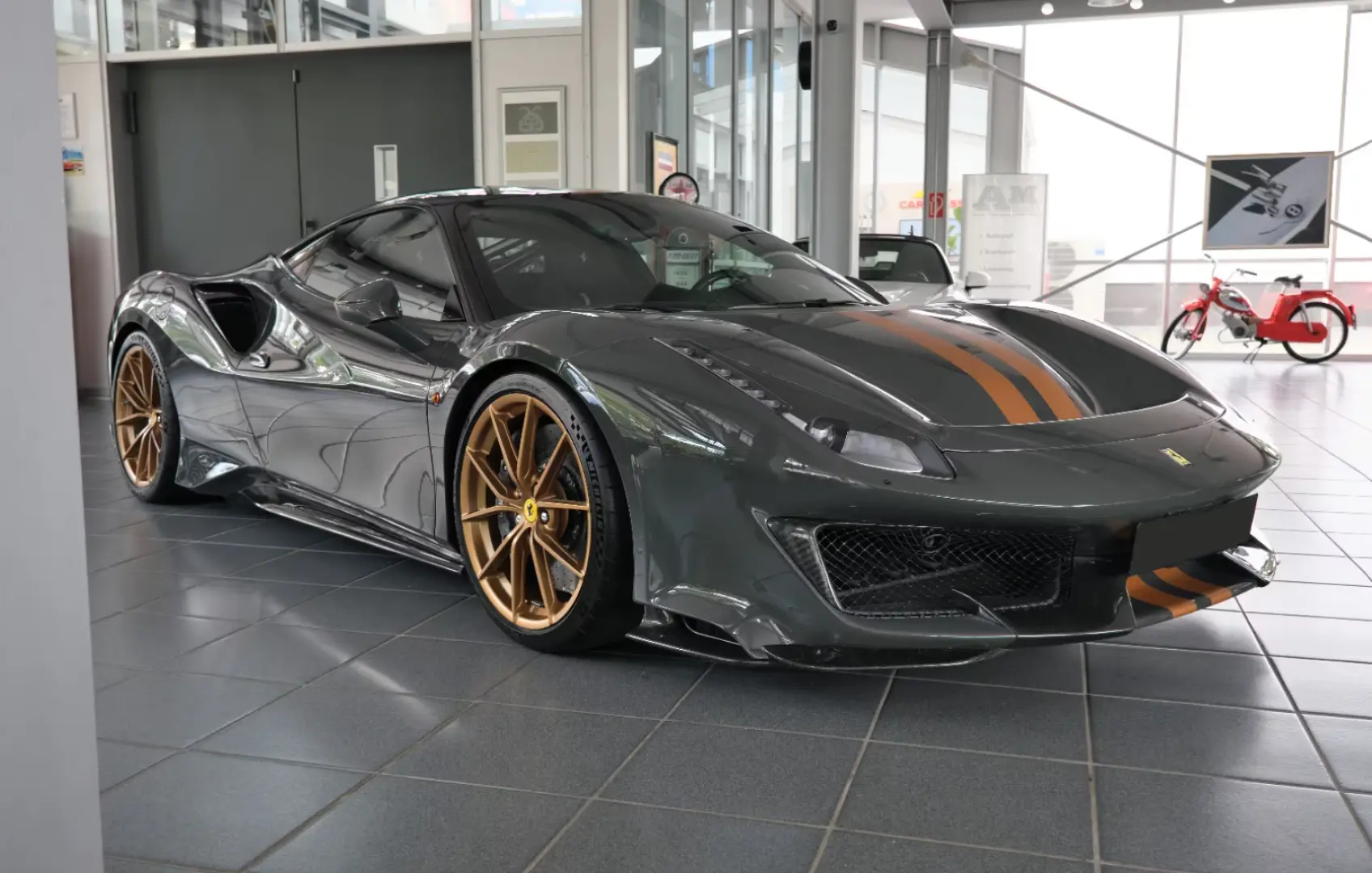 Ferrari 488 Pista DCT Carbon-Exterior TwoTonePaint