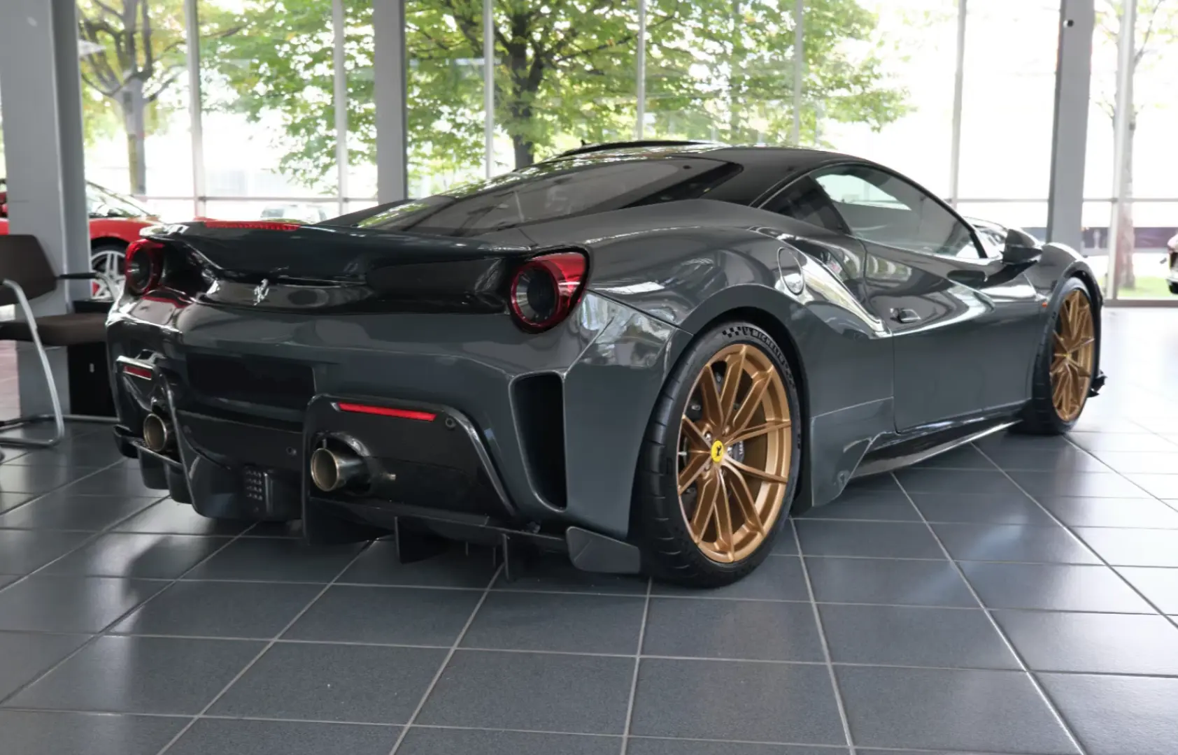 Ferrari 488 Pista DCT Carbon-Exterior TwoTonePaint