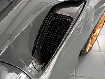 Ferrari 488 Pista DCT Carbon-Exterior TwoTonePaint