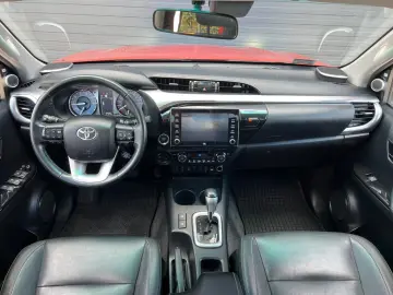 Hilux Executive VIP 2.8 D-4D 4X4  ROLL  AHK