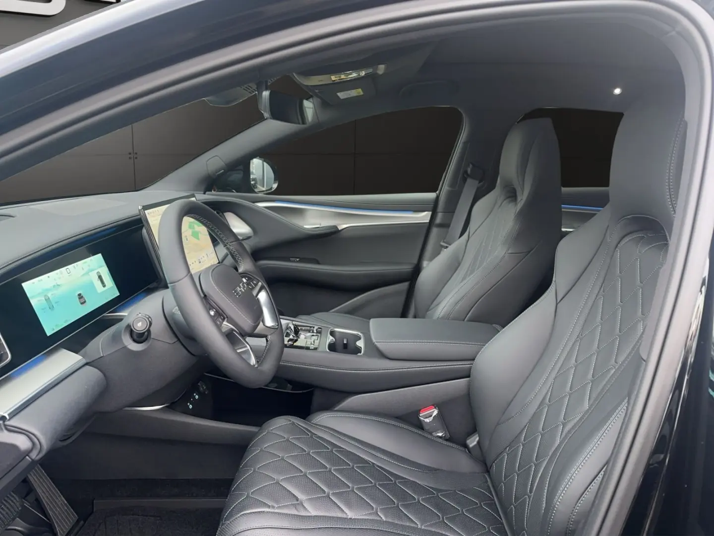 Sealion 7 Excellence AWD; Navi Pano ACC 360Kamer