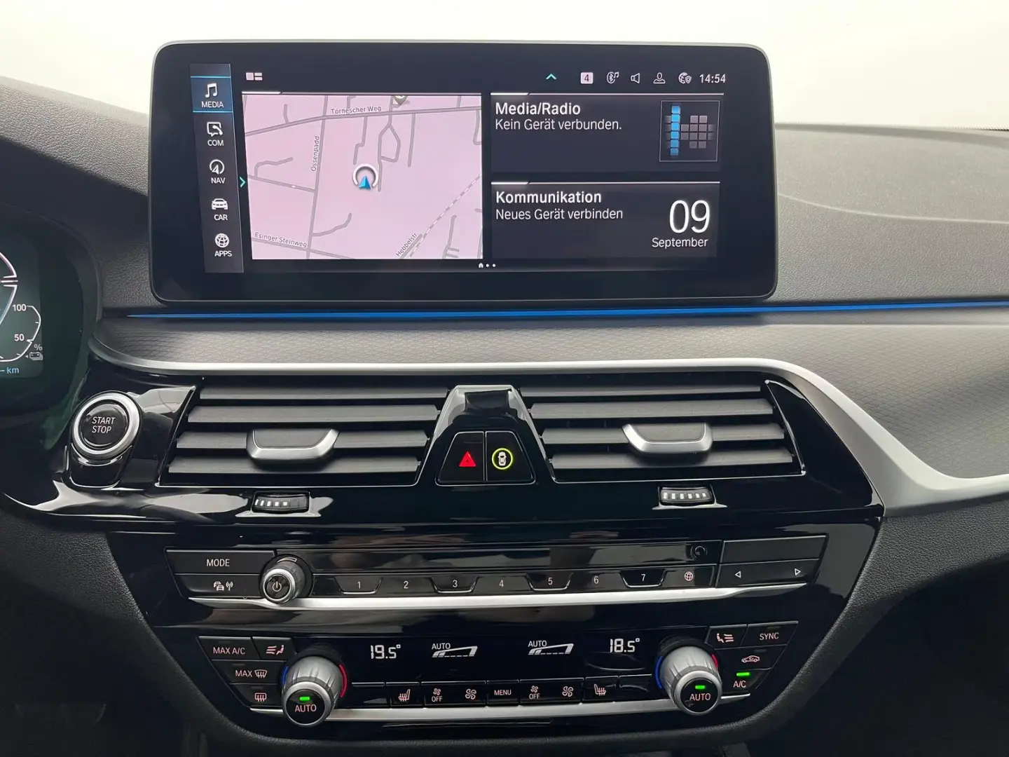BMW 530 e pachet xDrive M LED AHK HuD