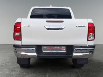 Toyota Hilux 2.8 Double Cab Comfort  Allrad Kamera Navi