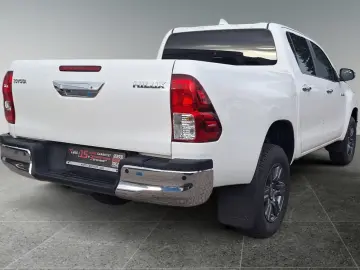 Toyota Hilux 2.8 Double Cab Comfort  Allrad Kamera Navi