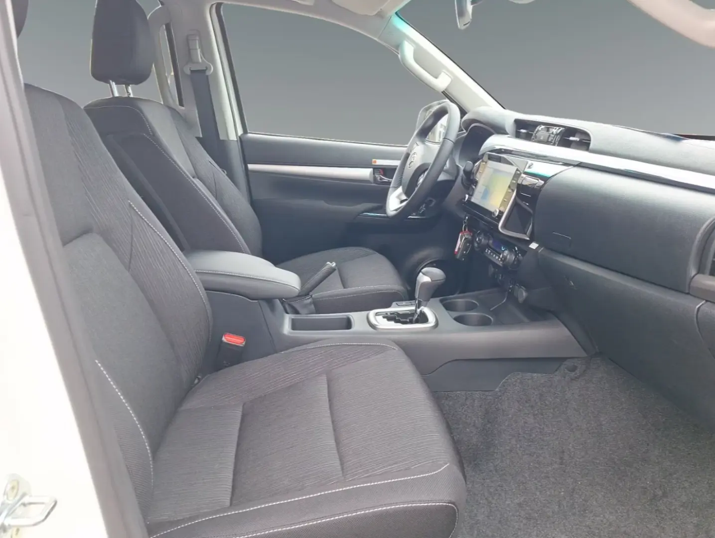 Toyota Hilux 2.8 Double Cab Comfort  Allrad Kamera Navi