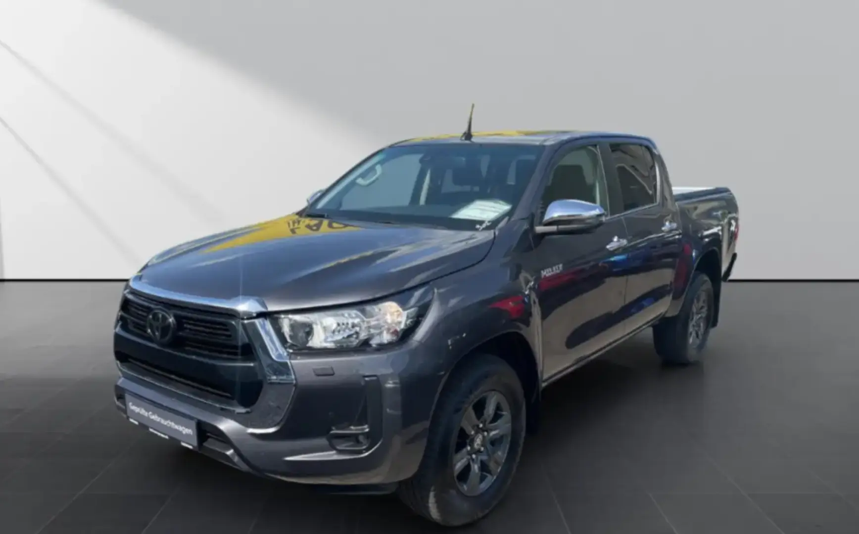 Toyota Hilux 2.8 Double Cab 4x4 Navi Safety Sense