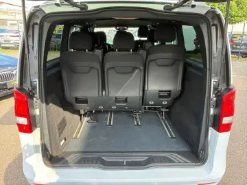 V220d RISE LANG 2.0CDI 8-SITZE AHK PARK-PAKET 17