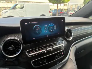 V220d RISE LANG 2.0CDI 8-SITZE AHK PARK-PAKET 17