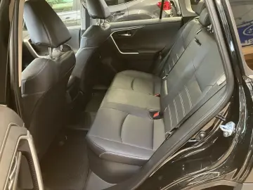 RAV 4 2.5 Hybrid Business Edition