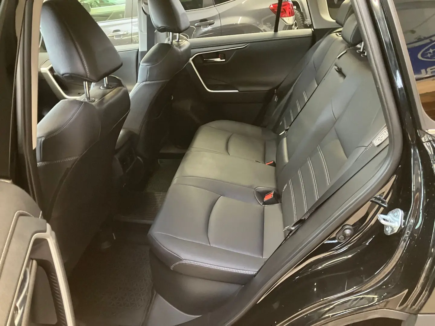 RAV 4 2.5 Hybrid Business Edition