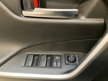 RAV 4 2.5 Hybrid Business Edition