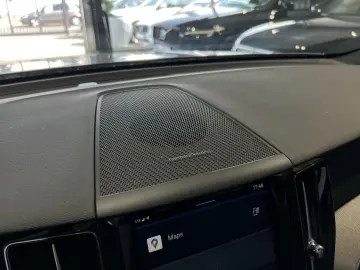XC60 T6 Plus Bright Recharge AWD Tailored Wool