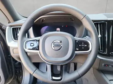 XC60 B4 B Plus Dark AHK  NAVI  KAMERA  SHZ