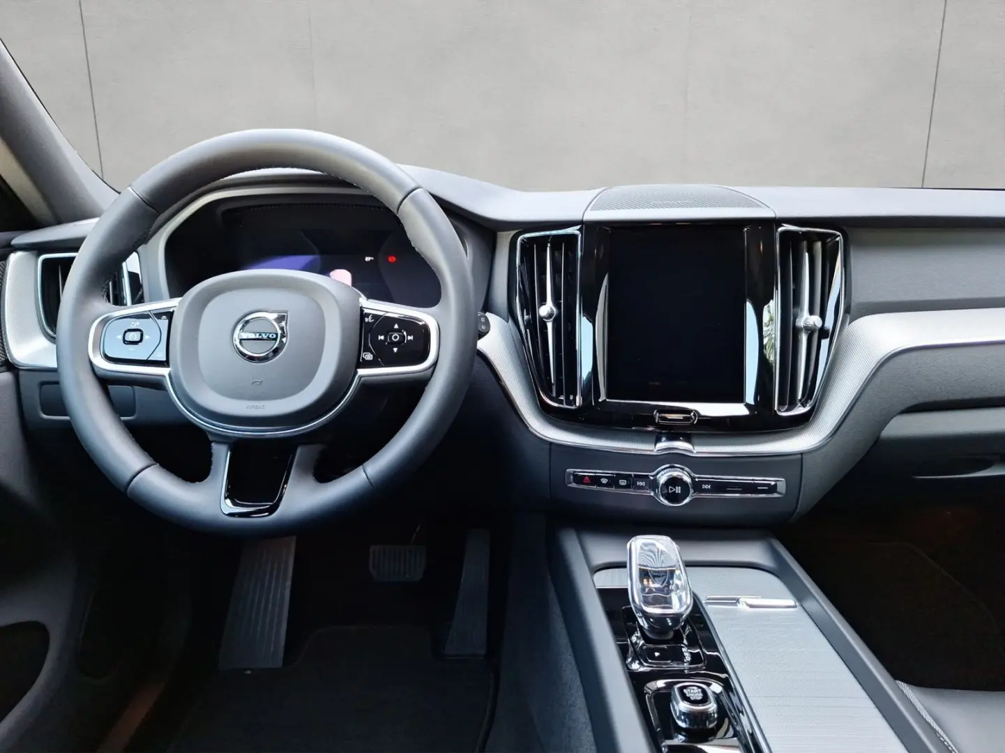 XC60 B4 B Plus Dark AHK  NAVI  KAMERA  SHZ