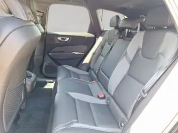 XC60 B4 B Plus Dark AHK  NAVI  KAMERA  SHZ