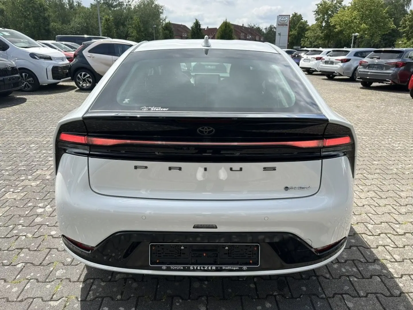 Prius Plug-in Hybrid Executive  Head-Up-Display
