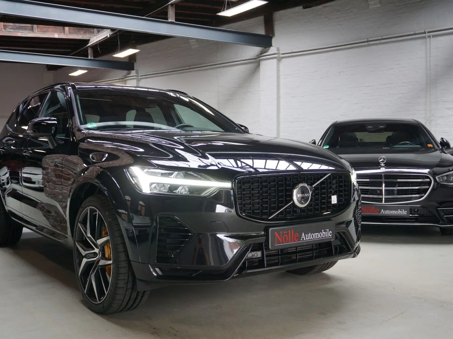 XC60 T8 Polestar B&W Pano 360  Leder HuD 22´