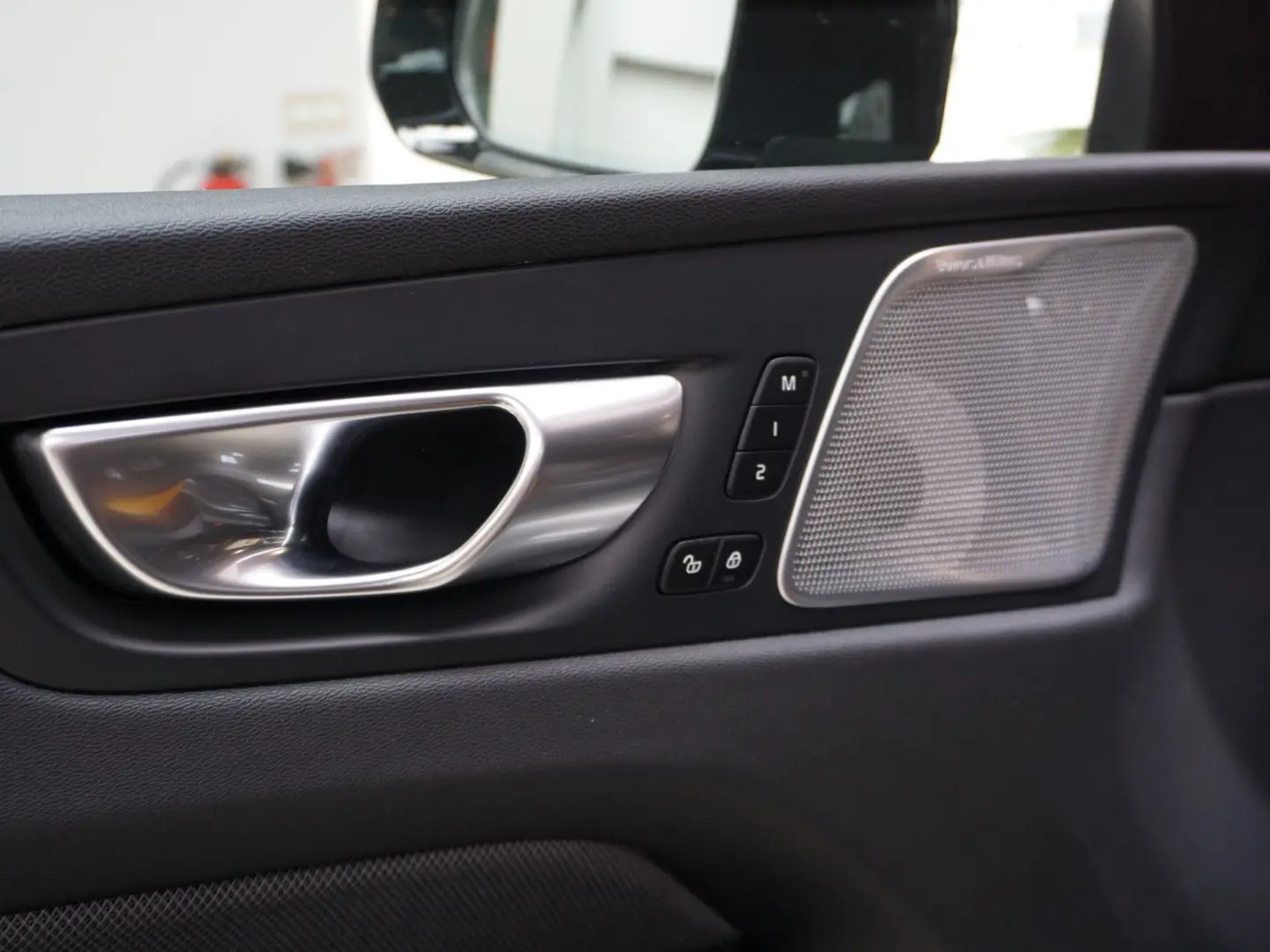 XC60 T8 Polestar B&W Pano 360  Leder HuD 22´