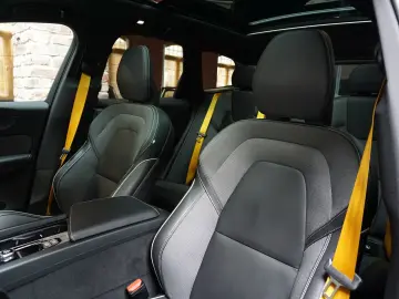 XC60 T8 Polestar B&W Pano 360  Leder HuD 22´